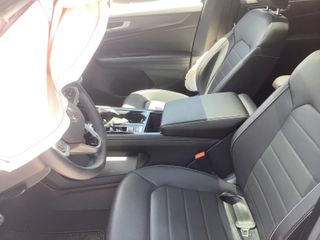 2026 Volkswagen Atlas Cross Sport SEL R-Line Black - Interior Front Seat Image